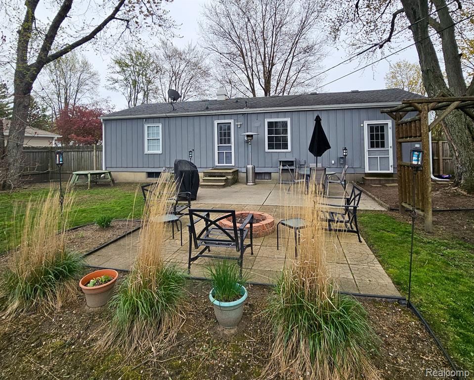 456 CARDINAL Drive, Marysville, MI 48040 — Photo 34