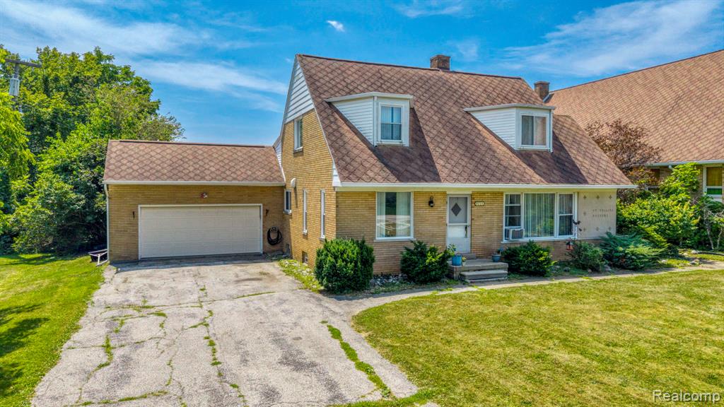 9735 Dolan Road, Columbus, MI — Photo 3