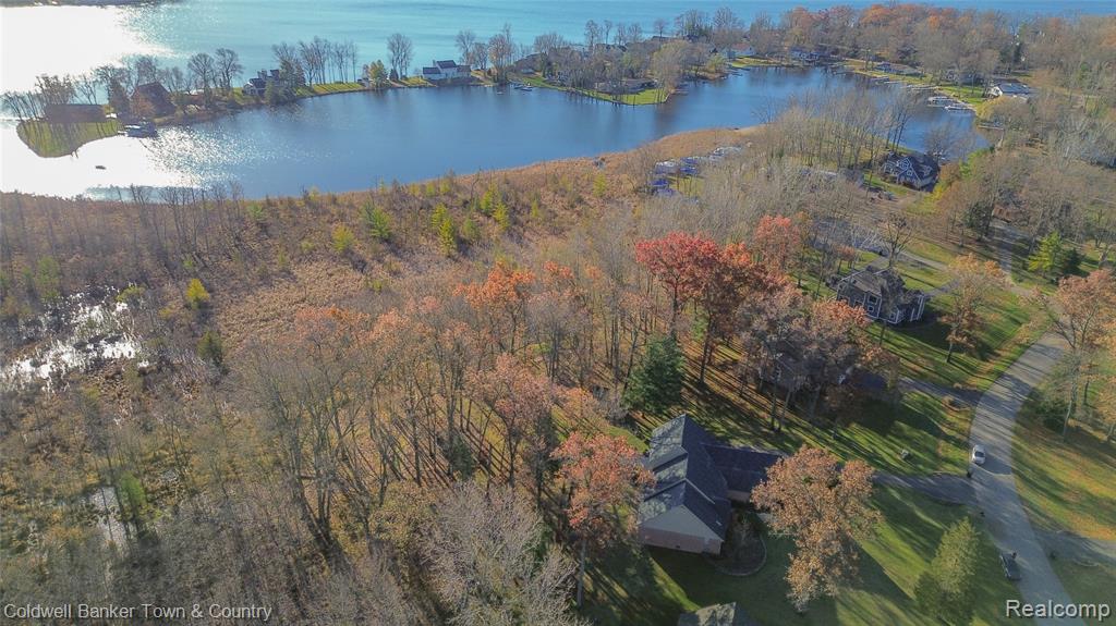 11535 Lancelot Lane, Pinckney, MI 48169 — Photo 74