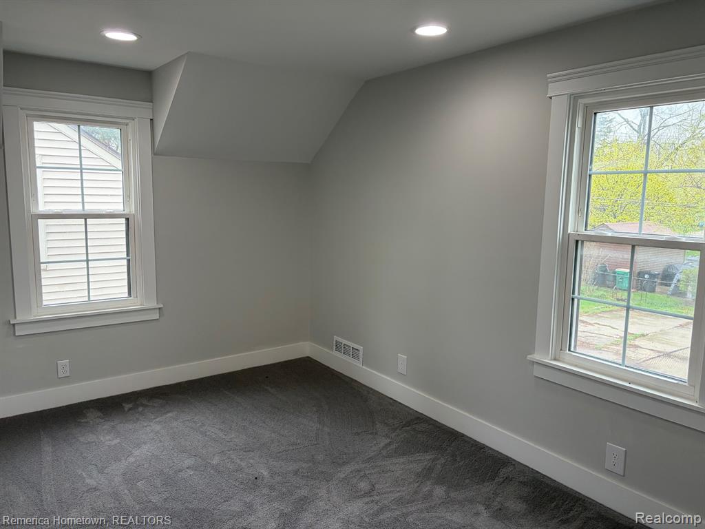 9614 Auburndale Street, Livonia, MI 48150 — Photo 16