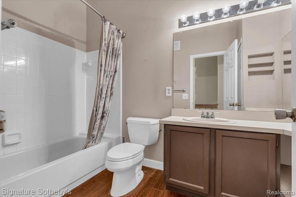 22331 Peachtree, Novi, MI — Photo 10