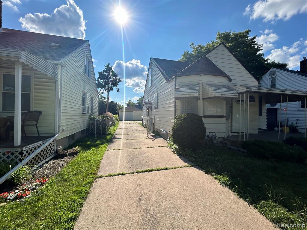 7785 Grandville Avenue, Detroit, MI 48228 — Photo 2