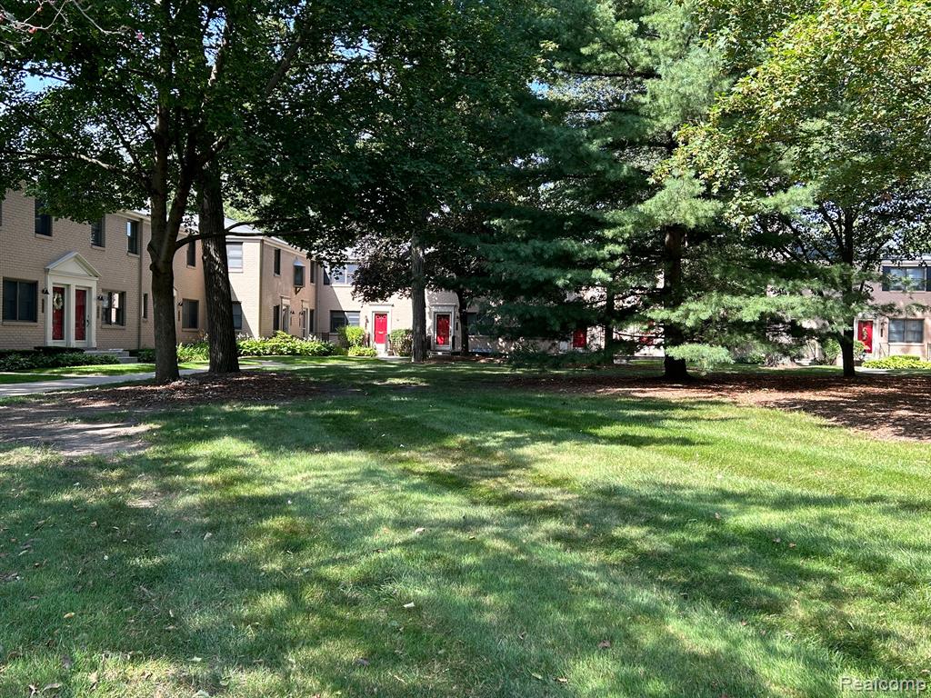 719 N ETON Street, Birmingham, MI 48009 — Photo 24