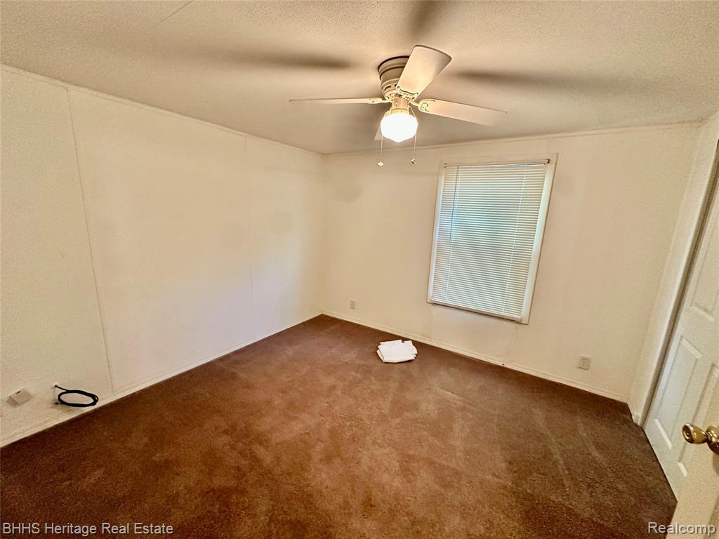 823 Linden, Fowlerville, MI 48836 — Photo 10