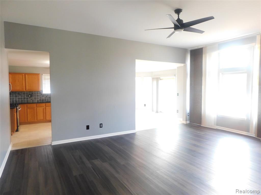 52025 HICKORY Drive, Chesterfield, MI 48047 — Photo 13