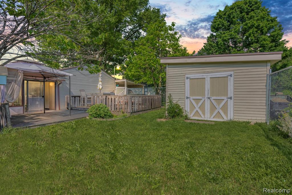 5304 E Frances Road, Mount Morris, MI 48458 — Photo 33