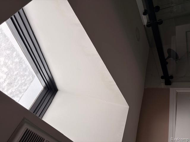 5541 W Walnut Circle W Circle, West Bloomfield, MI, 00000