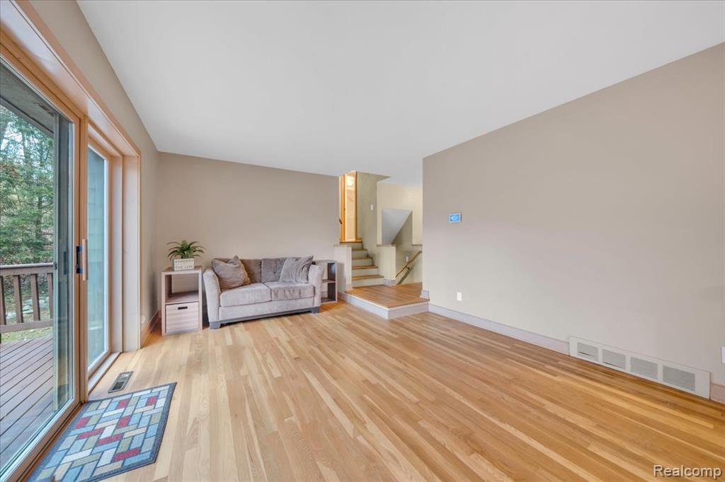 75 Ridgemont Road, Oxford, MI 48370 — Photo 17