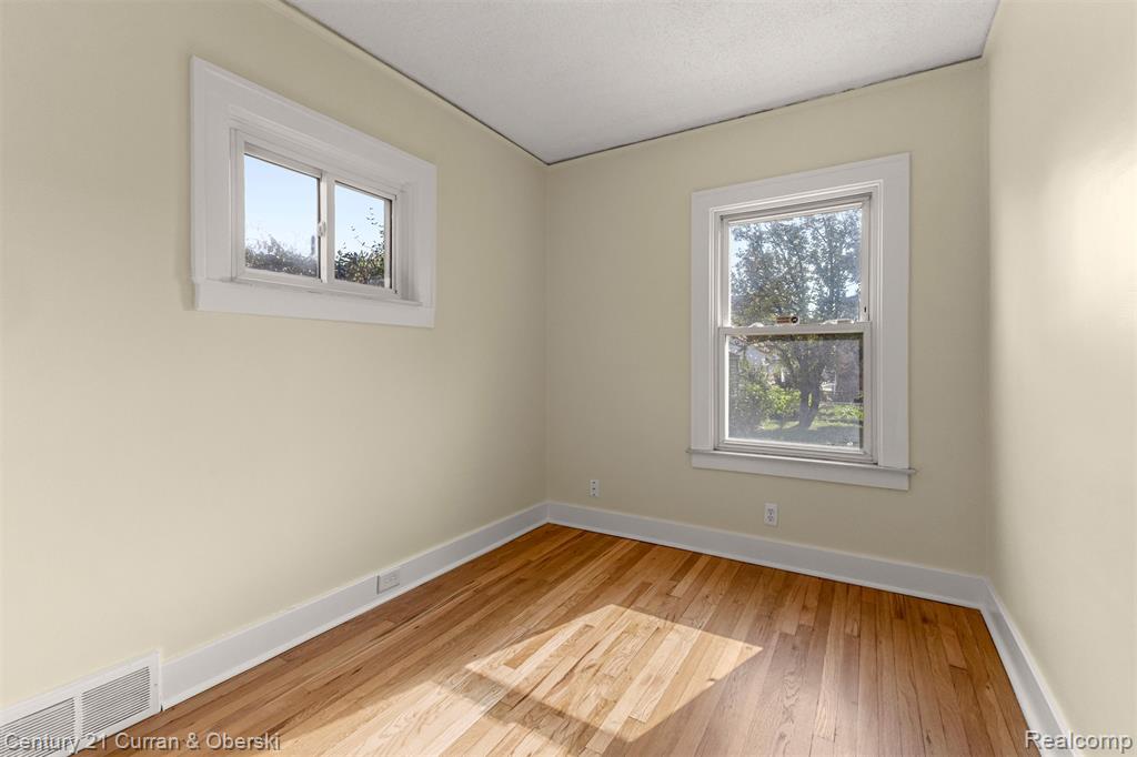 4564 Chovin Street, Dearborn, MI 48126 — Photo 15