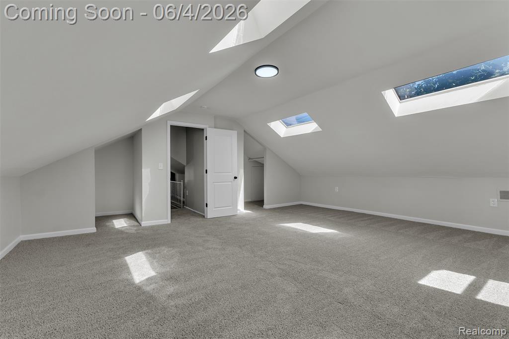 2890 Beland Avenue, Keego Harbor, MI 48320 — Photo 28