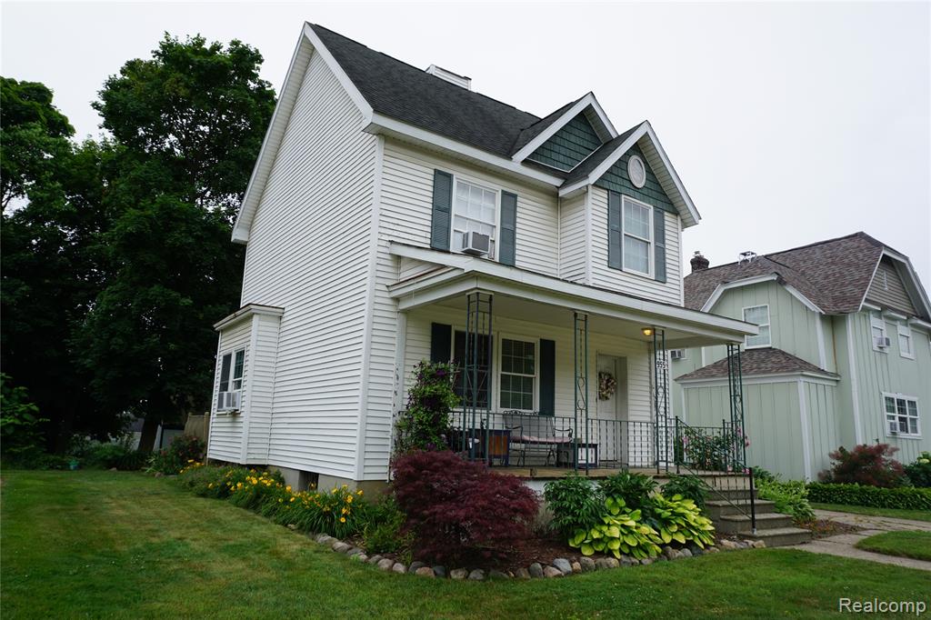 955 N Chevrolet Avenue, Flint, MI 48504 — Photo 3