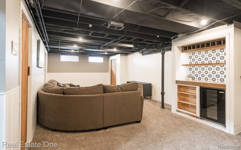 421 W Sunnybrook Drive, Royal Oak, MI 48073 — Photo 24