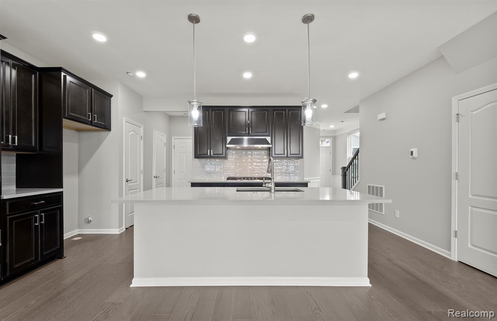 4082 NOTTINGHAM Circle, Clarkston, MI — Photo 12
