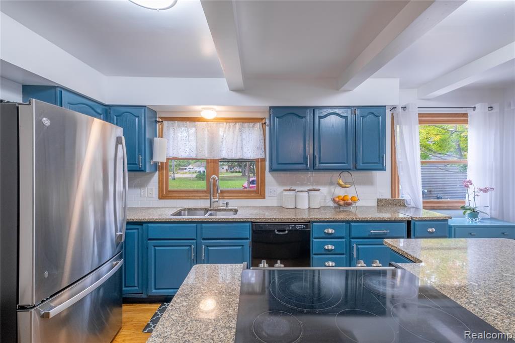 1704 Lakewood Circle, Lapeer, MI, 48446