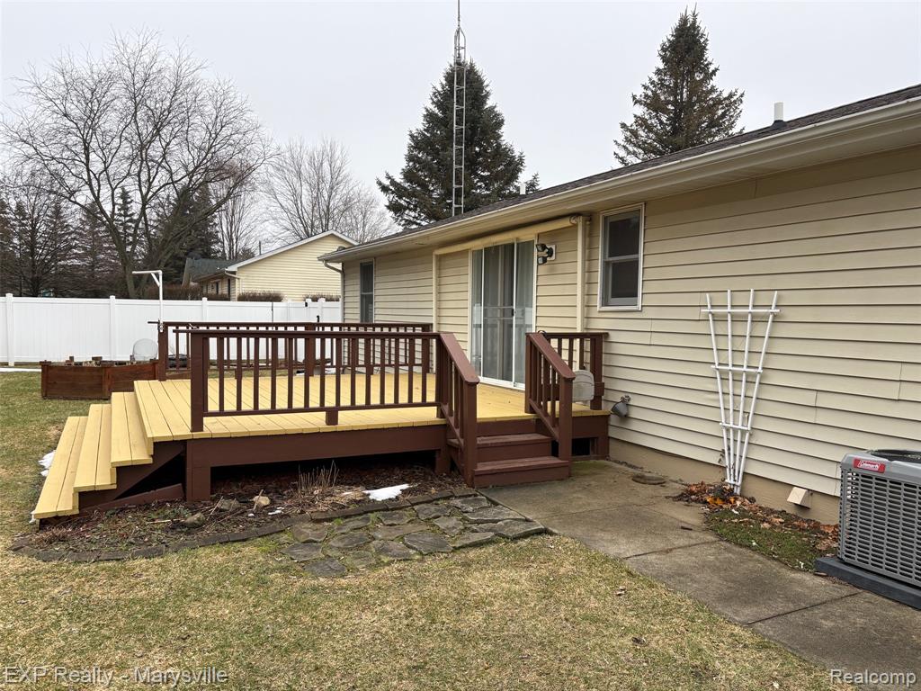 100 Hickory Lane, Yale, MI 48097 — Photo 6