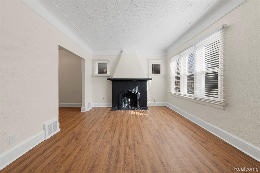 15887 Robson Street, Detroit, MI 48227 — Photo 6