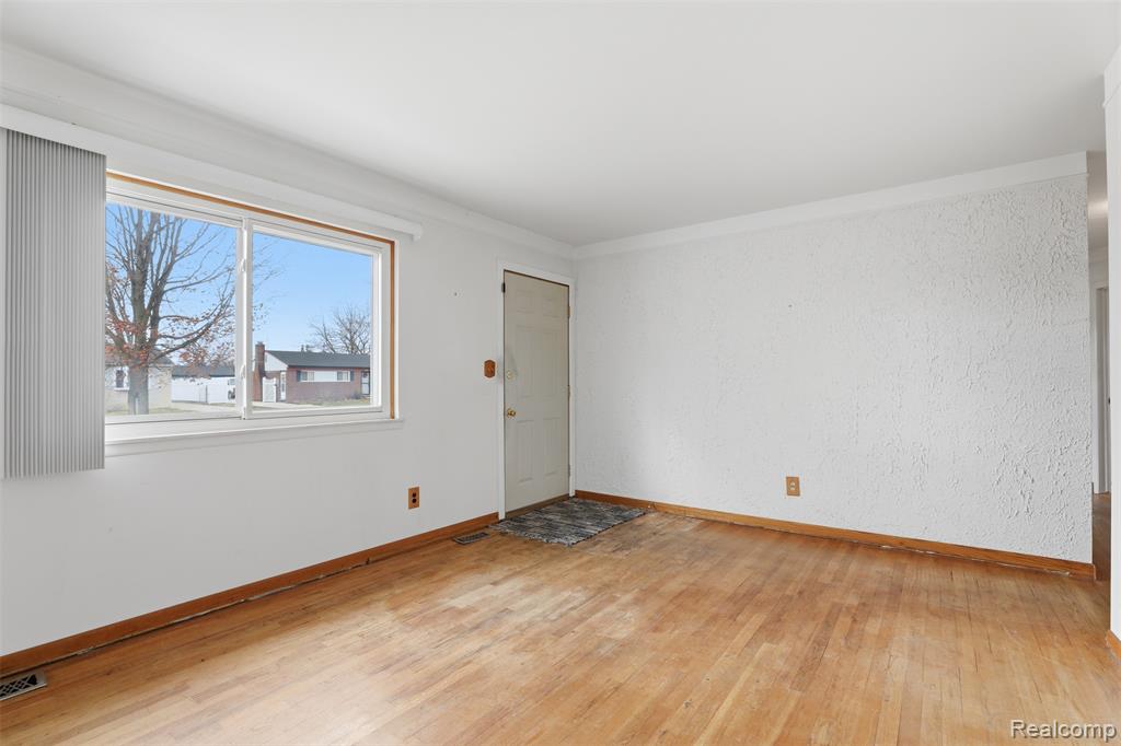 34956 Michele Drive, Romulus, MI 48174 — Photo 6