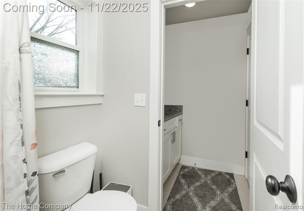 1226 E Bernhard Avenue, Hazel Park, MI 48030 — Photo 19