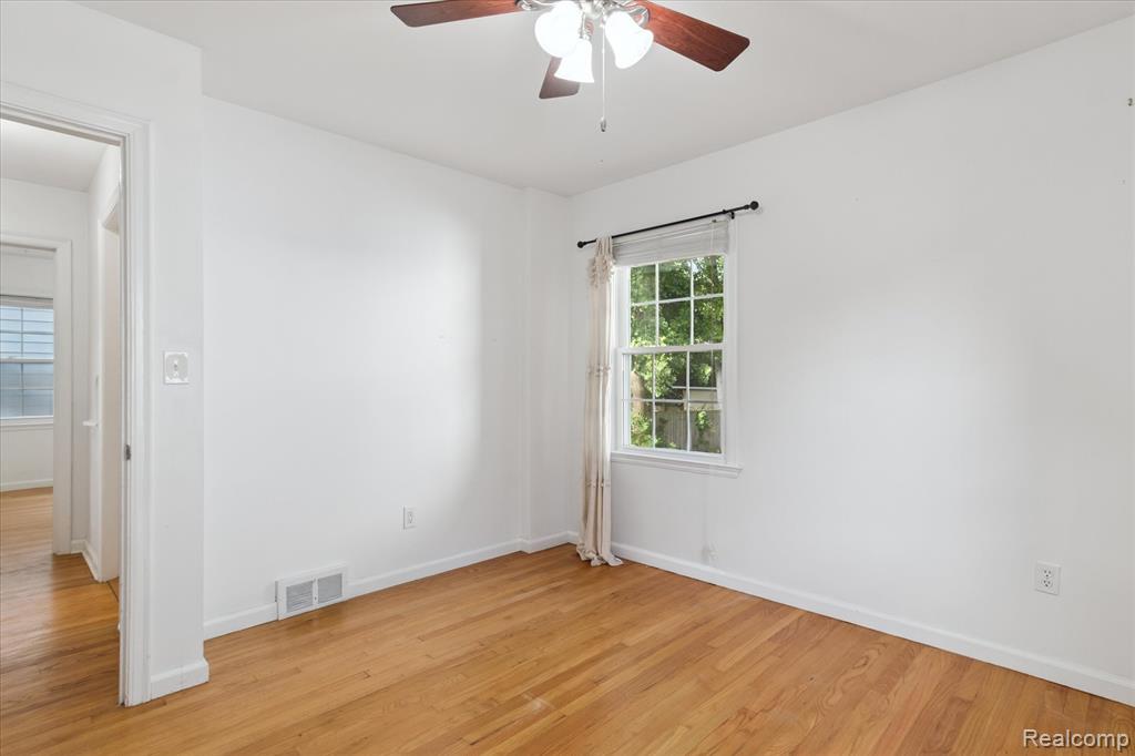 1134 Hutchins Avenue, Ann Arbor, MI 48103 — Photo 13