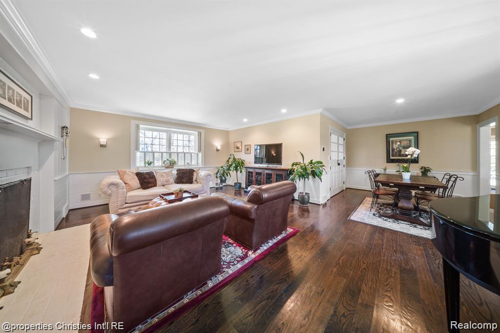 6050 W Surrey Road, Bloomfield Hills, MI 48301 — Photo 12