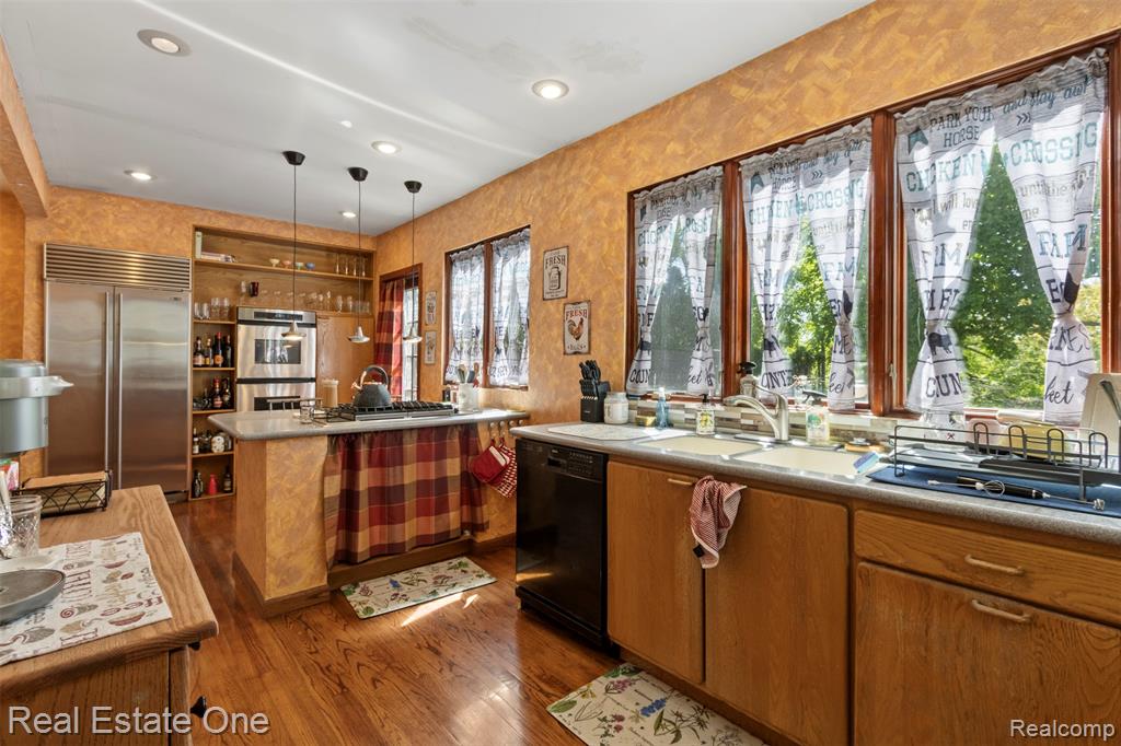 939 S HIGHLAND Street, Dearborn, MI 48124 — Photo 18