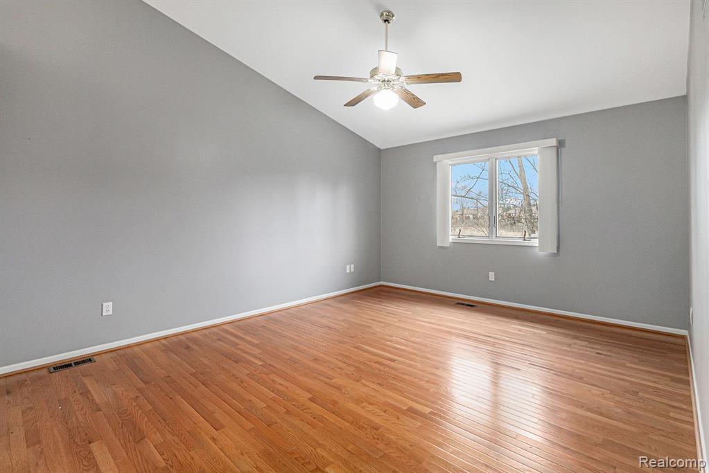 2250 WILLOW TREE Drive, Brighton, MI 48116 — Photo 9