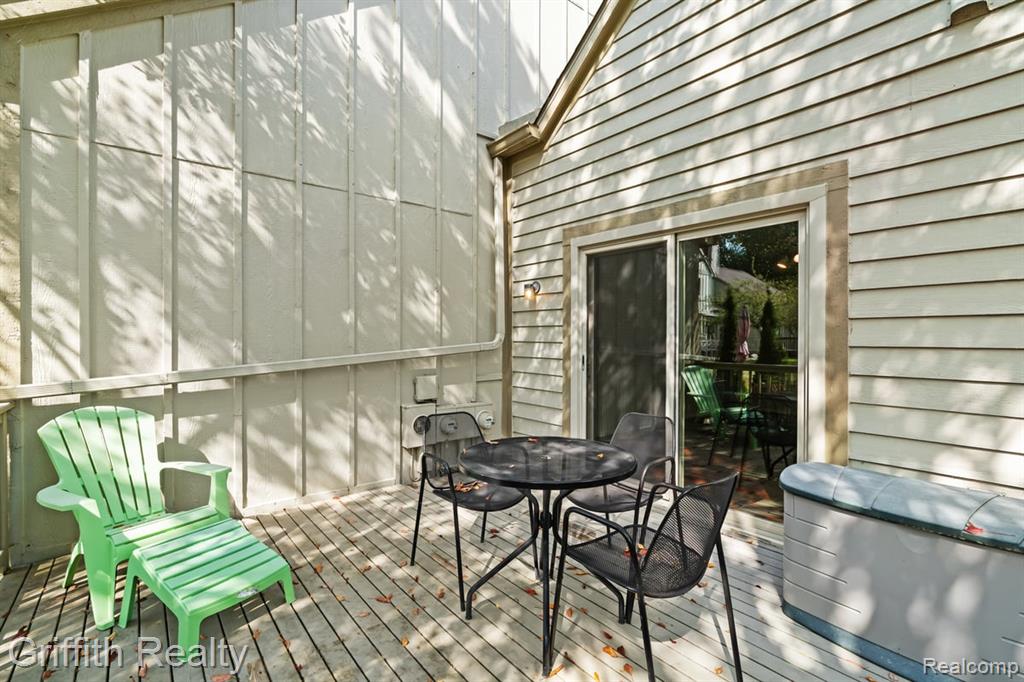 762 Elm Court, Wixom, MI 48393 — Photo 29