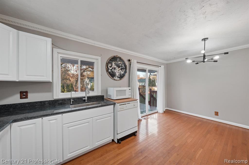 1268 Amarillo Street, Wolverine Lake, MI 48390 — Photo 13
