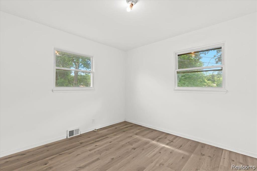 1919 ACKLEY Avenue, Westland, MI 48186 — Photo 5