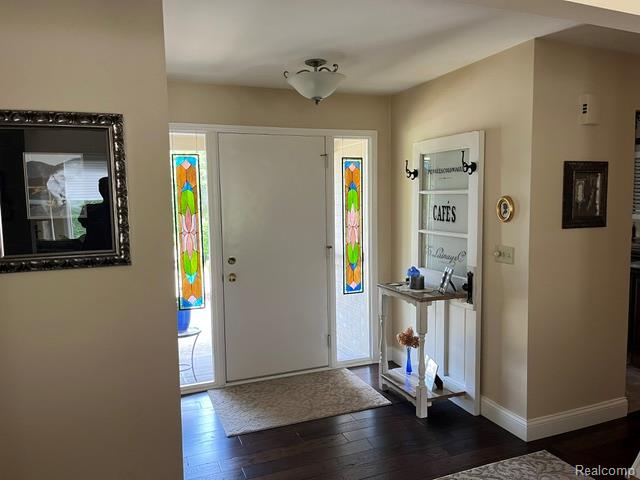 4514 Ravenwood Drive, Grand Blanc, MI 48439 — Photo 5