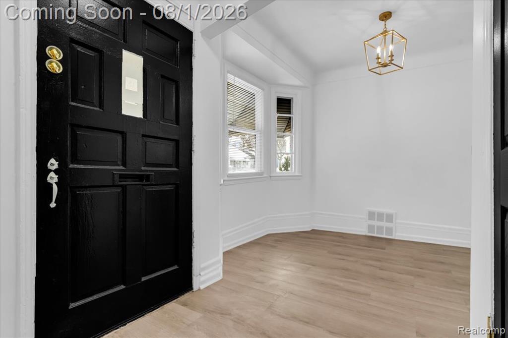 19703 Mansfield Street - Photo 3