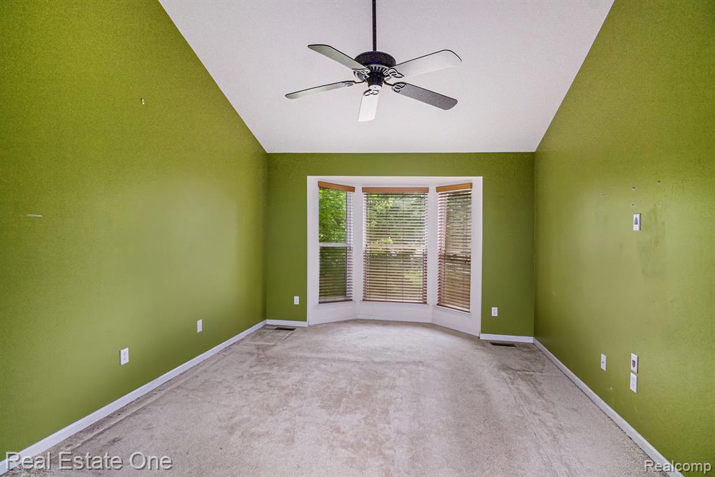 1130 Andover Circle, Commerce Twp, MI 48390 — Photo 11