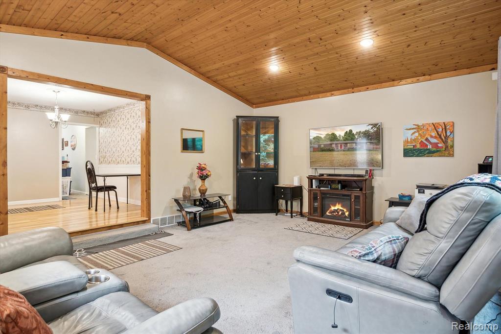 9940 MARTZ Road, Ypsilanti, MI 48197 — Photo 16