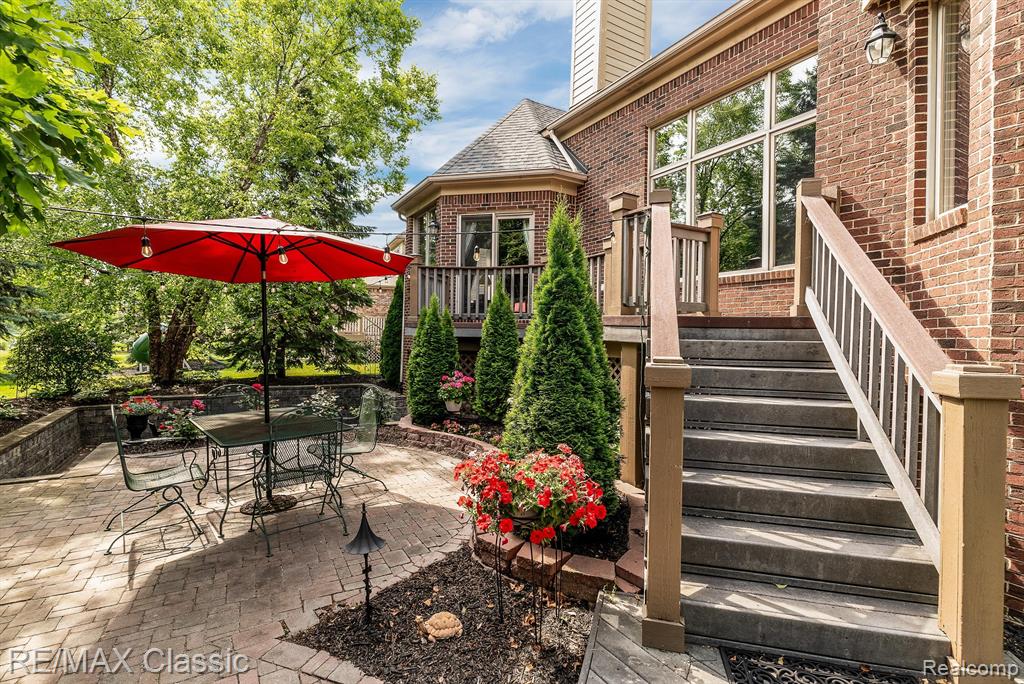 18416 CLAIRMONT Circle E, Northville, MI 48168 — Photo 42