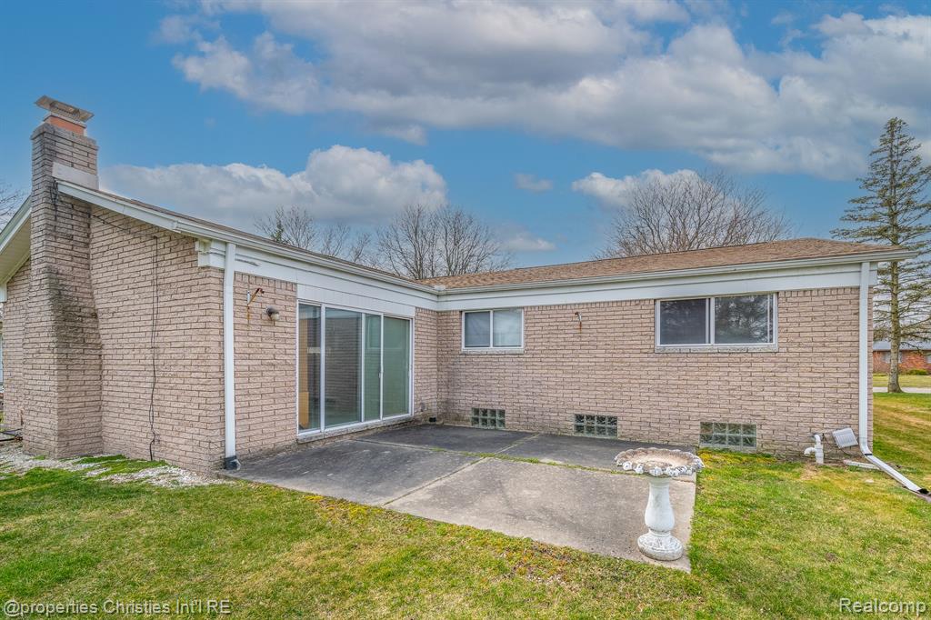 4684 CHAPEL Drive, Troy, MI 48085 — Photo 56