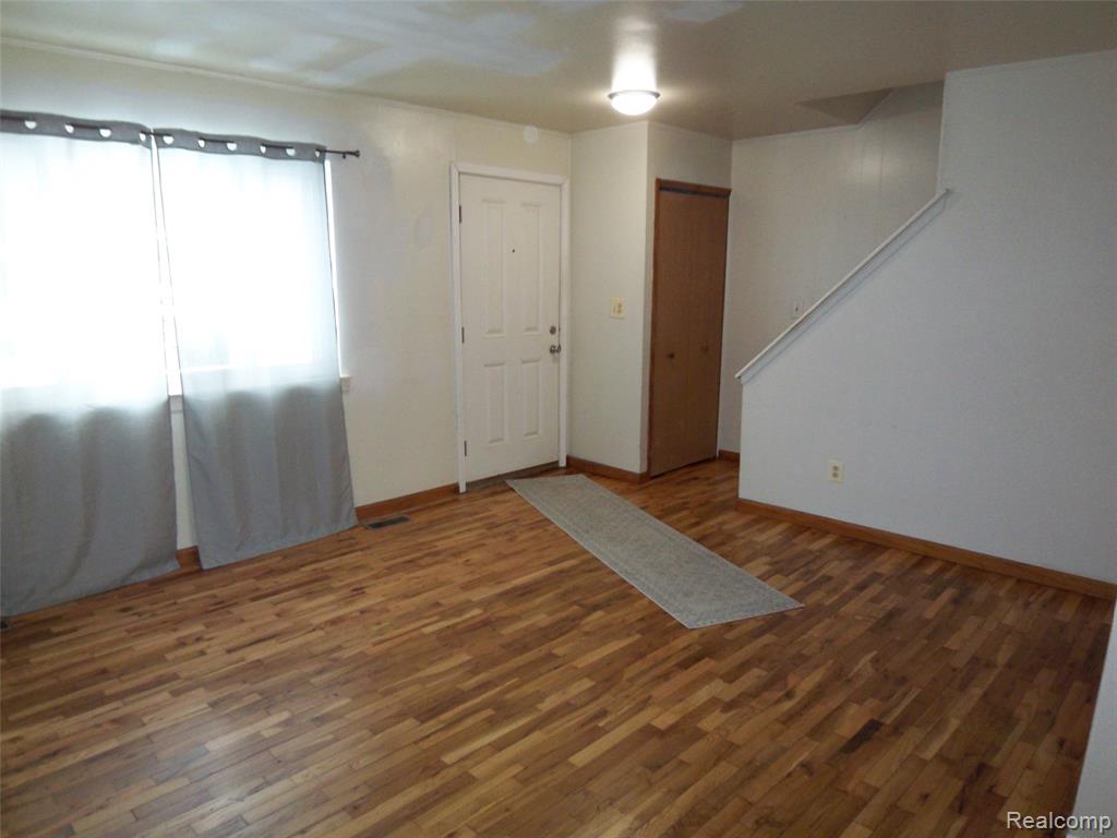 18708 Kendell Court, Clinton Twp, MI 48035 — Photo 9