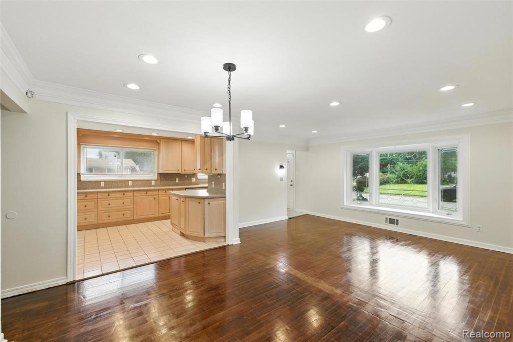 4108 Harding Street, Dearborn Heights, MI 48125 — Photo 10