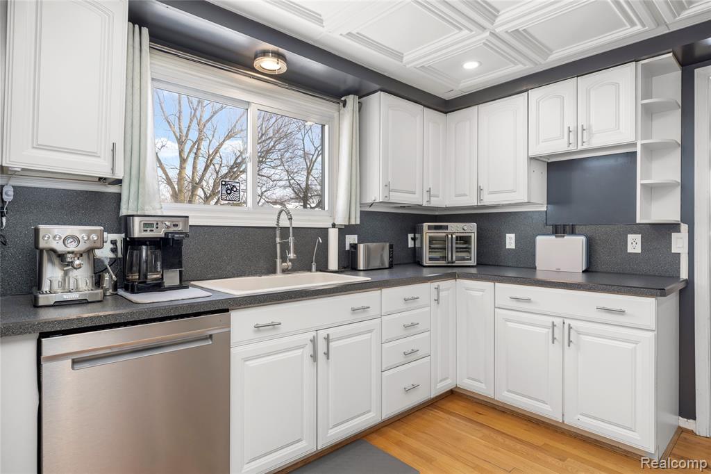 4200 Lanco Court, Waterford, MI 48329 — Photo 13