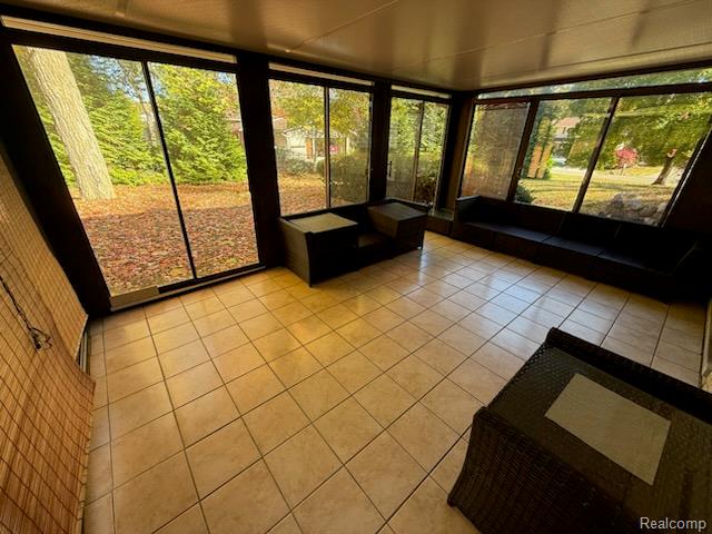 7072 Lee Crest Drive, West Bloomfield, MI — Photo 17