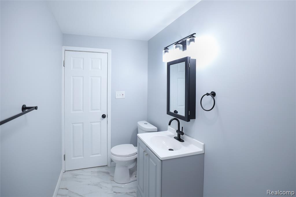 5170 Evaline Street, Hamtramck, MI 48212 — Photo 10