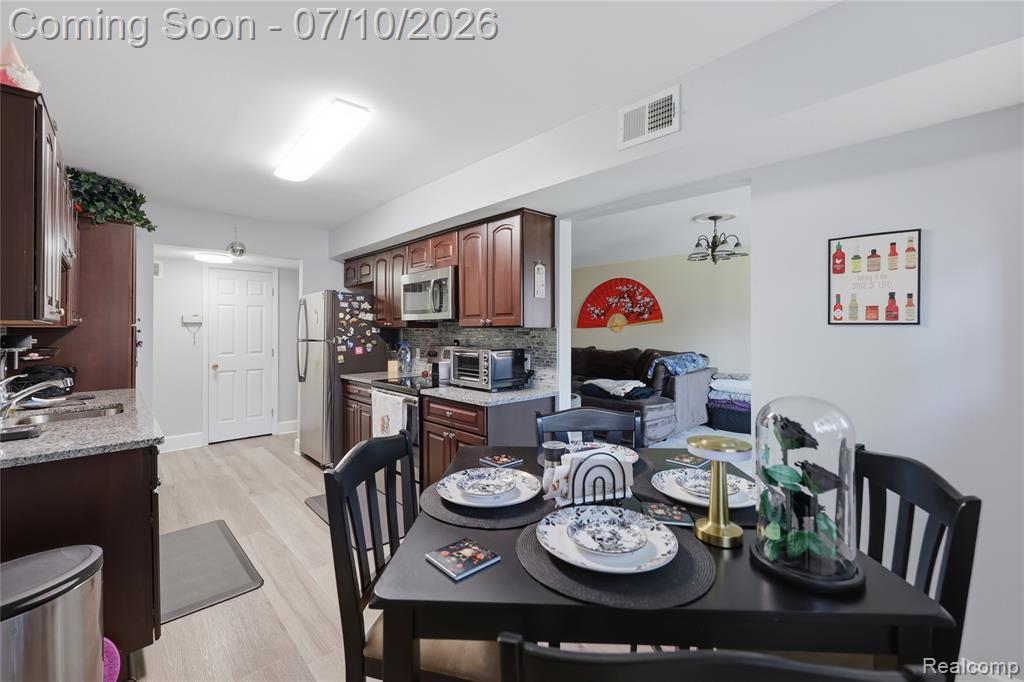 42377 Lochmoor Street, Clinton Twp, MI 48038 — Photo 10