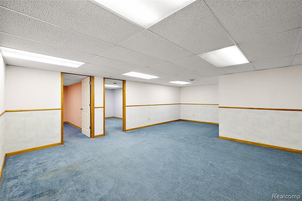 42590 Schienle Lane, Clinton Twp, MI 48038 — Photo 49