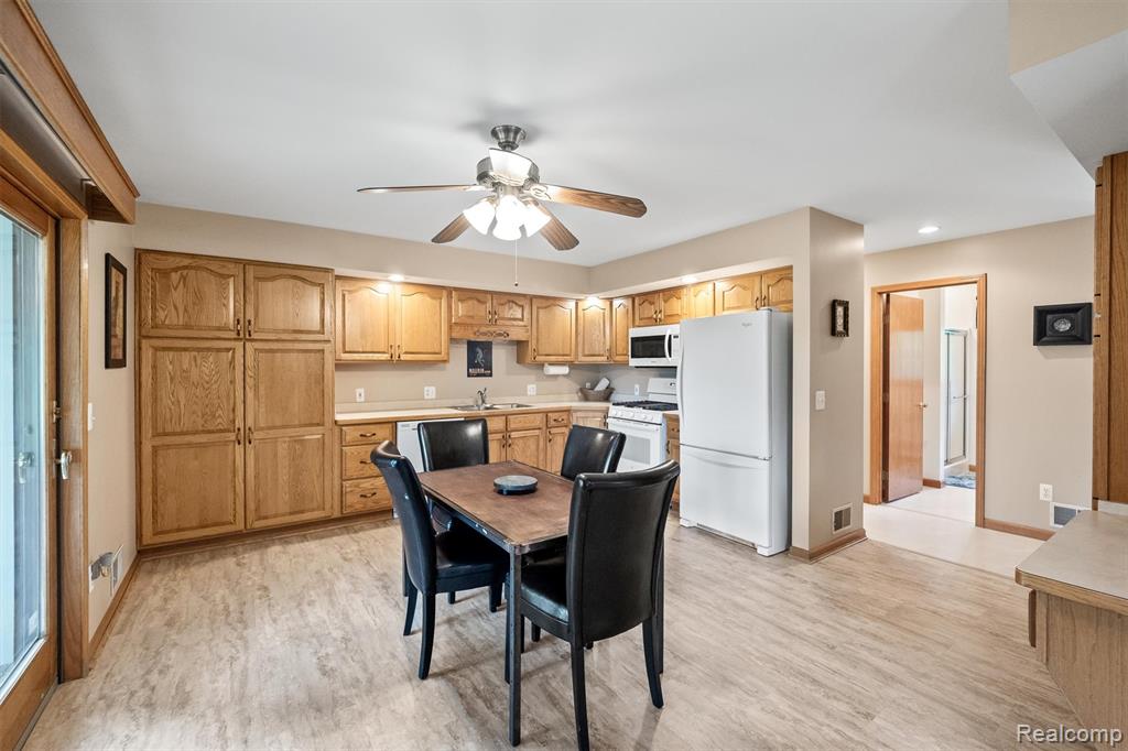 11157 Rose Road, Emmett, MI 48022 — Photo 7