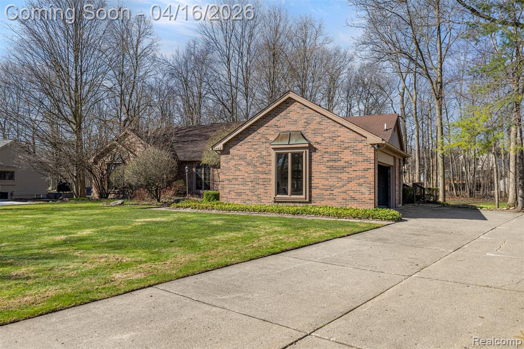 6482 Denton Court, Troy, MI 48098 — Photo 42