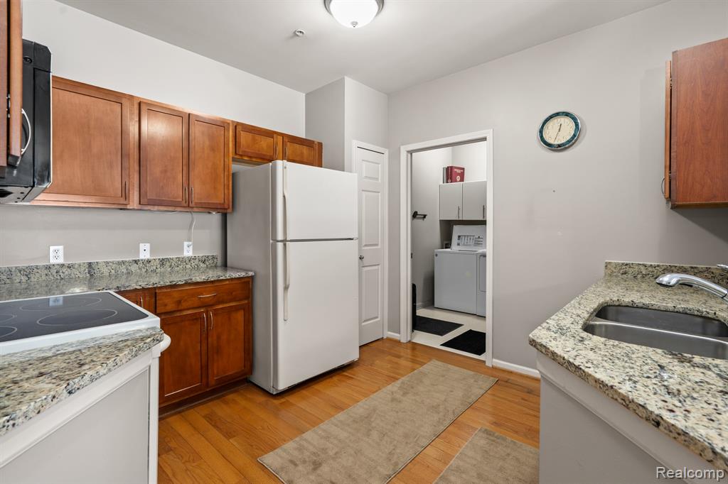 3276 Theodore E, 2, Wixom, MI 48393 — Photo 11