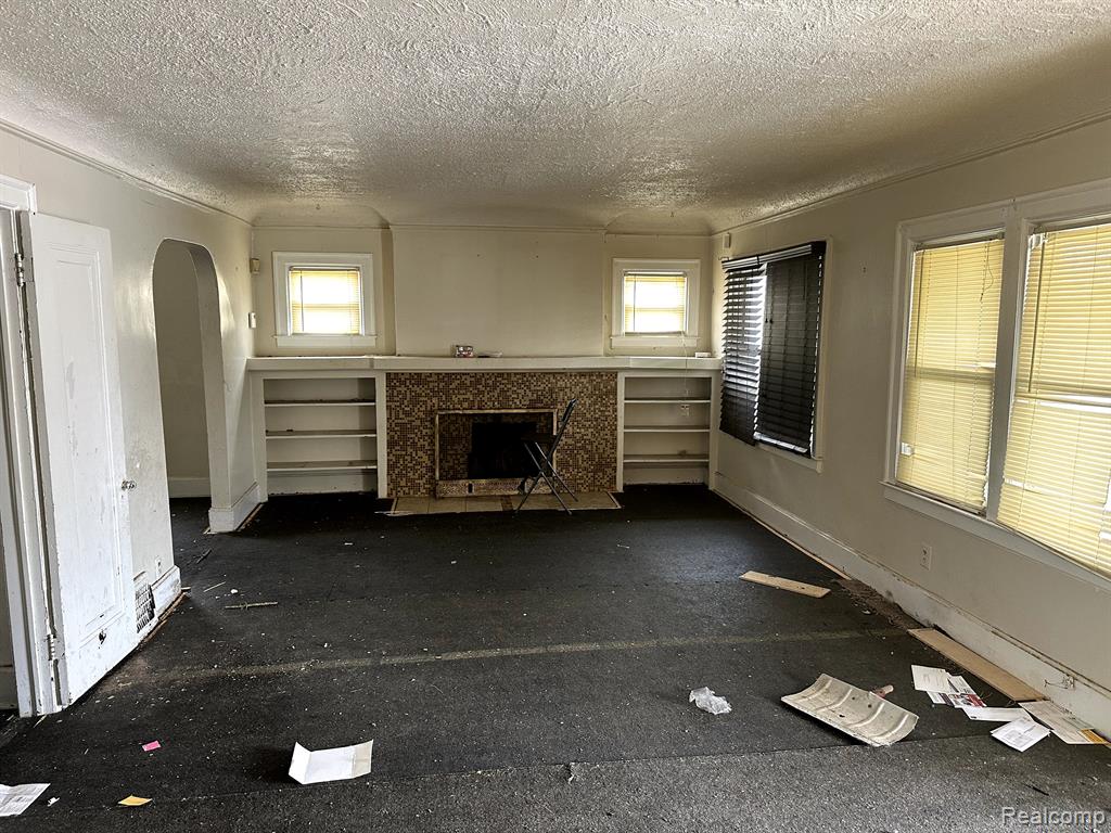 671 W HURON Street, Pontiac, MI 48341 — Photo 3