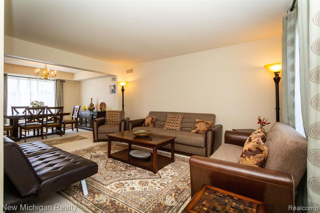 4898 WINDANCER Drive, Ypsilanti, MI 48197 — Photo 6