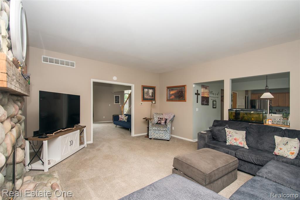 145 S Stockbridge Road, Webberville, MI 48892 — Photo 9