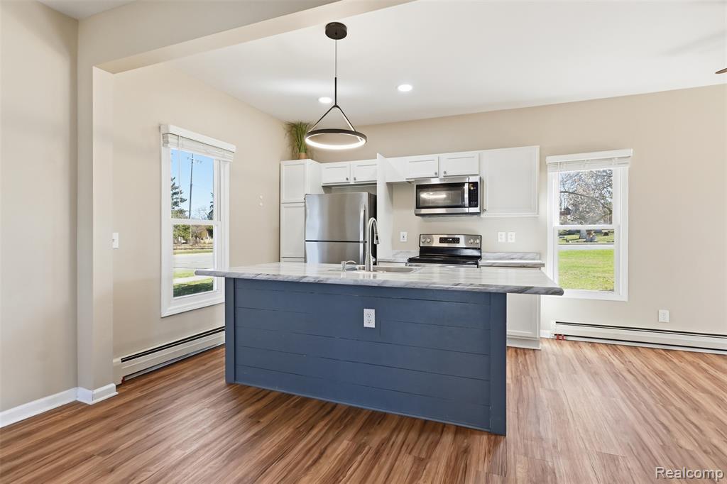 532 E Broad Street, Linden, MI 48451 — Photo 4