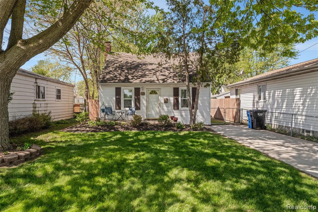 28855 Delton Street, Madison Heights, MI 48071 — Photo 29